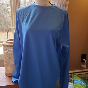 Gill shirt for men in xl, with wicking fabric